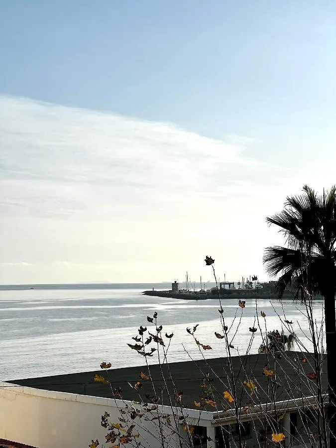 Διαμέρισμα Skon Lejlighed Med Havudsigt Og Taet Pa Stranden Torreguadiaro
