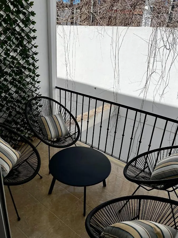 Skon Lejlighed Med Havudsigt Og Taet Pa Stranden Torreguadiaro