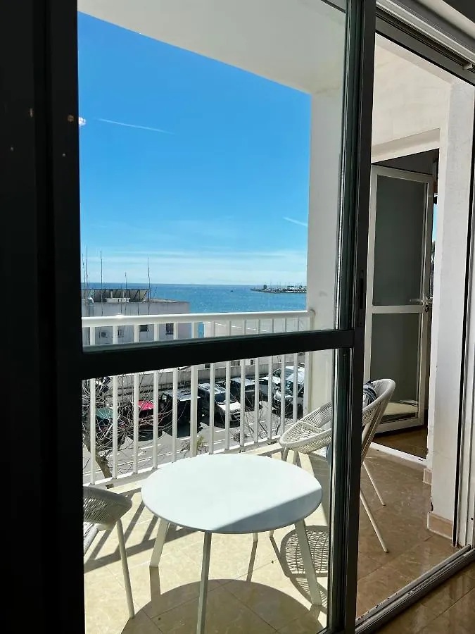 Skon Lejlighed Med Havudsigt Og Taet Pa Stranden Torreguadiaro 0*,  Ισπανία