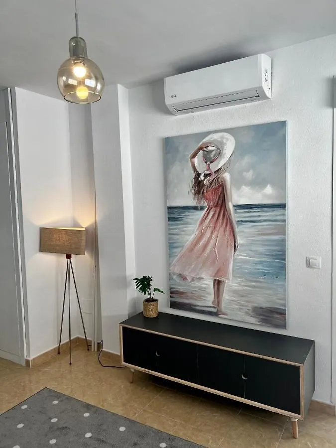 Skon Lejlighed Med Havudsigt Og Taet Pa Stranden Torreguadiaro 0*,  Ισπανία